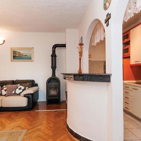 Lovely Apartment In Rovanjska With House Sea View Экстерьер фото