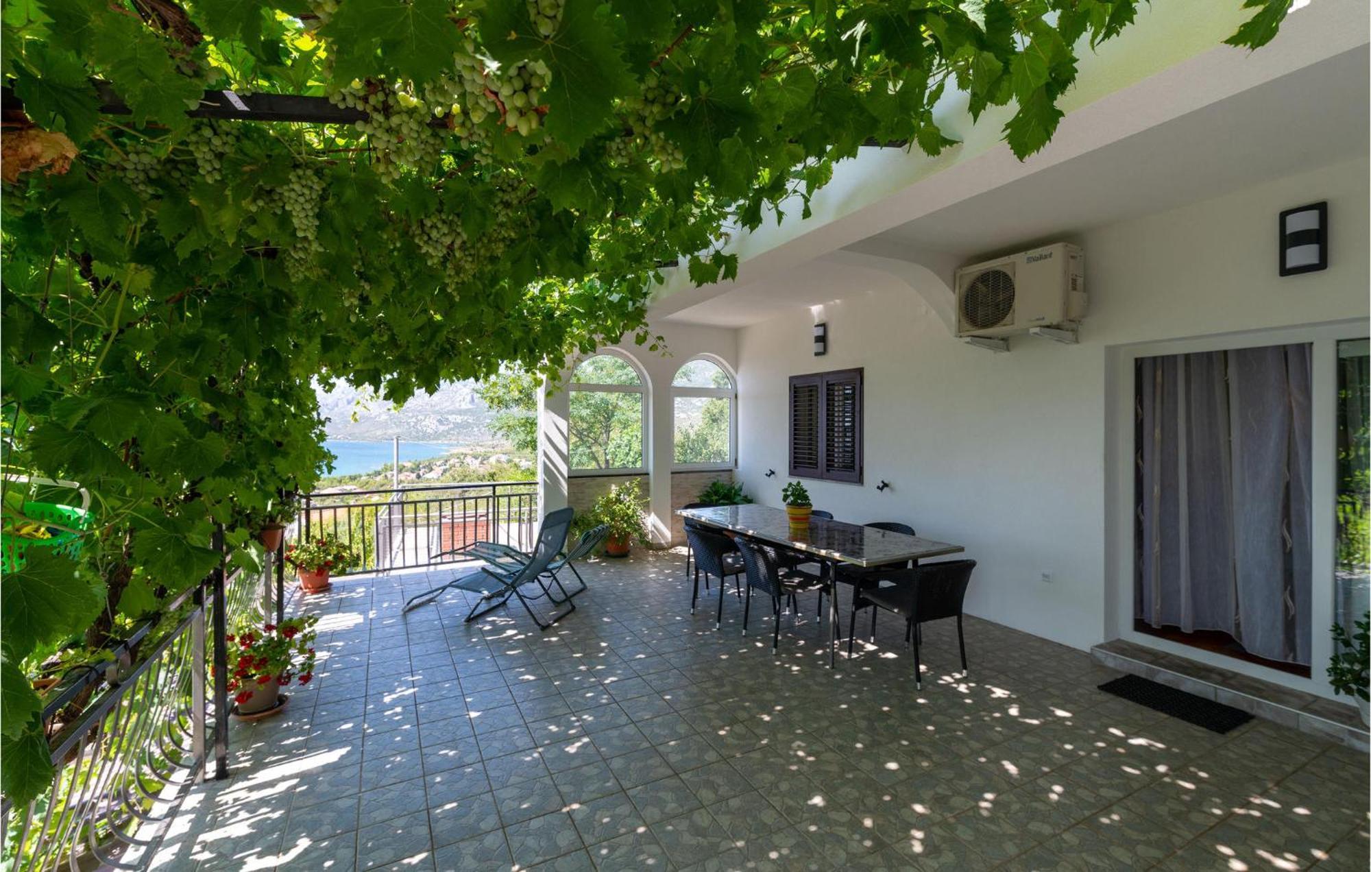 Lovely Apartment In Rovanjska With House Sea View Экстерьер фото
